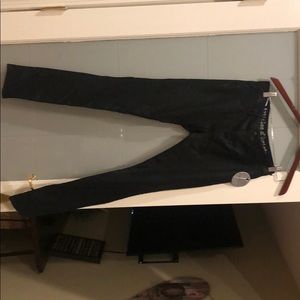 Black Skinny Jeggings/ have a shiny pleather look!